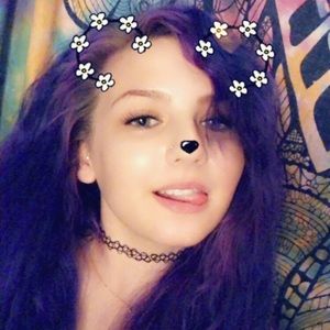 Meet your Posher, Caity